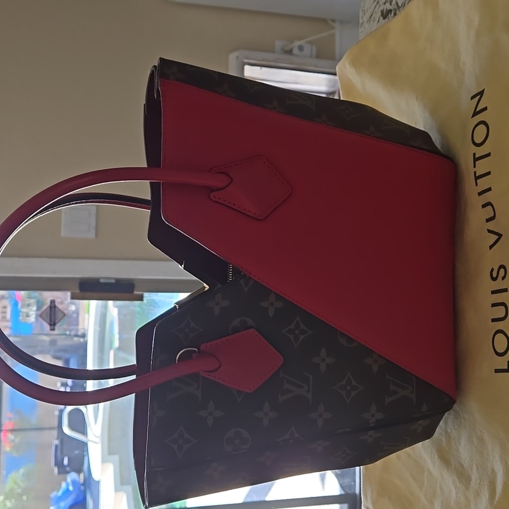 Louis Vuitton Kimono Red and Brown Monogram  Bag with Dust Bag - Picture 4 of 17